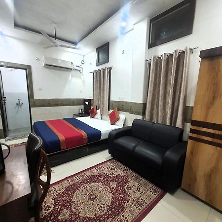 Hotel Gateway Of Kashi Varanasi Eksteriør bilde